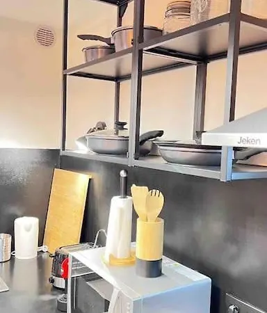 Logement Moderne Au Coeur Du Village * Saint-Georges-de-Luzencon